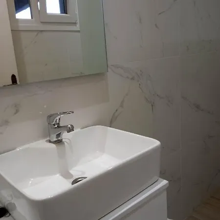 Apartment Angelik 1 *